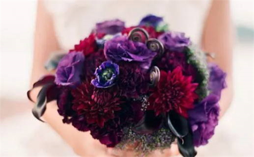 2024年农历冬月廿五是不是结婚吉日 今日办喜事好不好