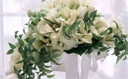 2025年10月17日领证吉日查询 今日登记领证好不好 2025年10月17日领证吉日查询 今日登记领证好不好