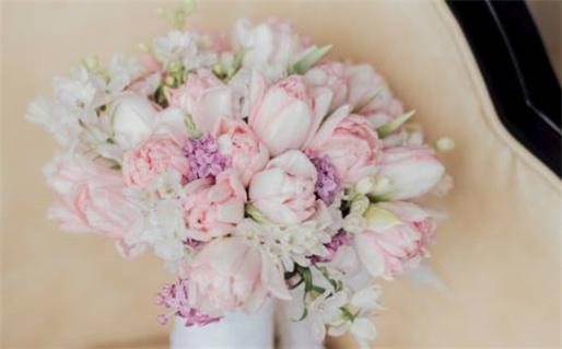 2025年农历二月十二领证好吗 宜登记结婚吉日查询 2025年农历二月十二领证好吗 宜登记结婚吉日查询