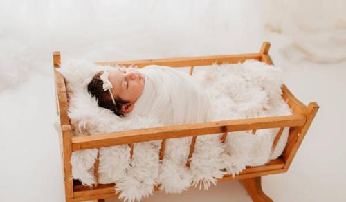 姓名分析 取名的寓意芳字结尾的女孩名字